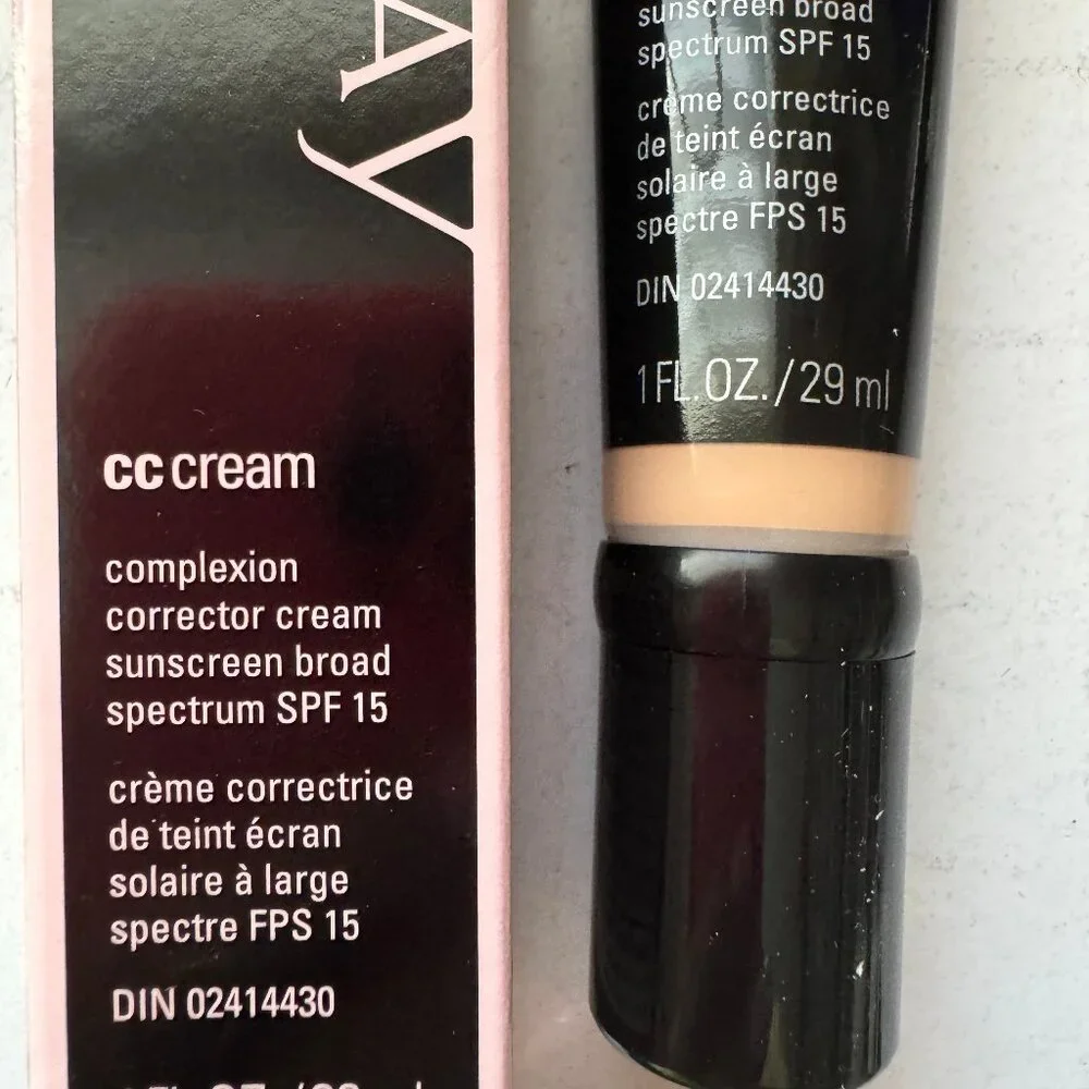 Mary Kay CC Cream Sunscreen Broad Spectrum SPF 15 Light to Medium